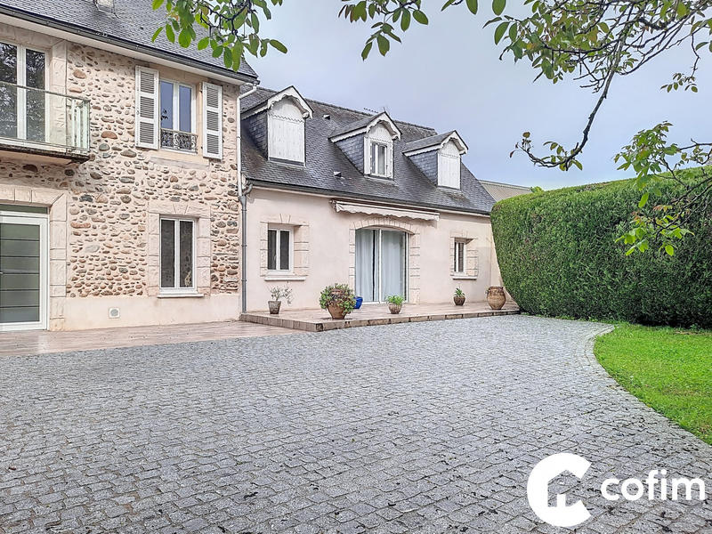 Maison ancienne - 166 m² - 4 pièces