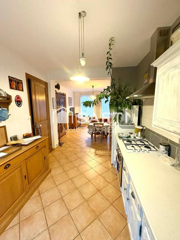 Maison - 90 m² - 5 pièces