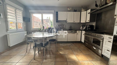 Maison - 157 m² - 8 pièces