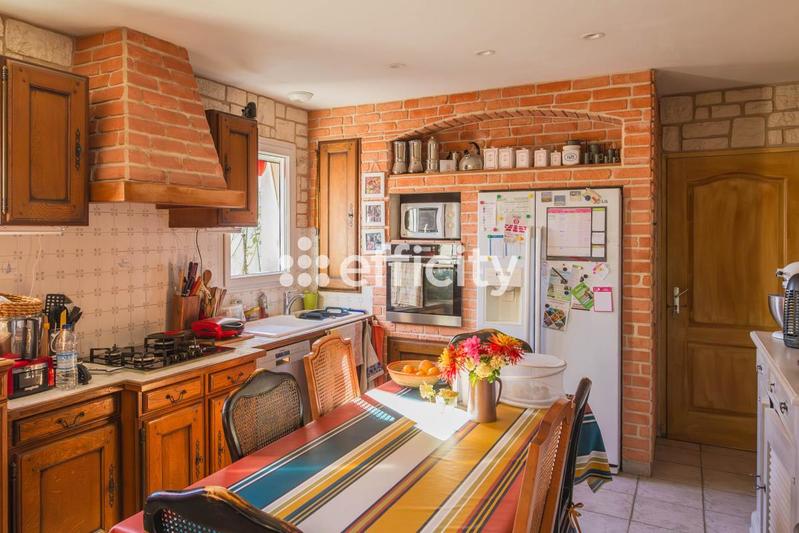 Maison - 140 m² - 6 pièces