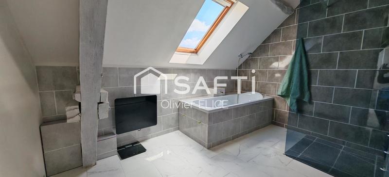 Appartement - 93 m² - 4 pièces