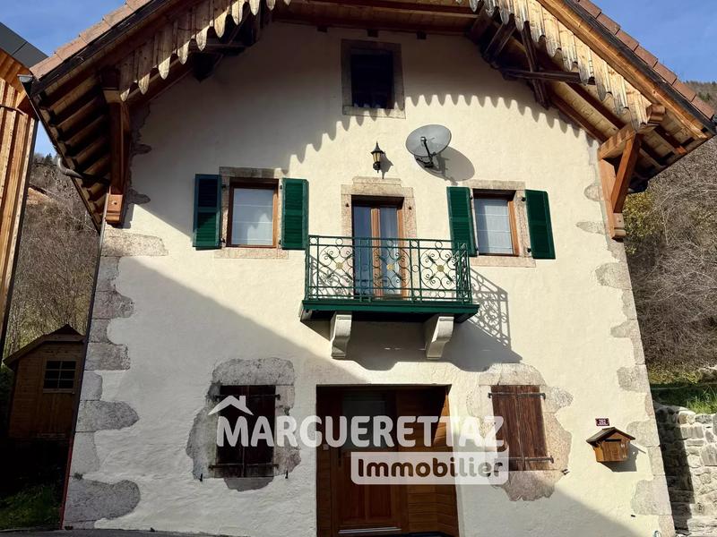 Maison de village - 150 m² - 5 pièces