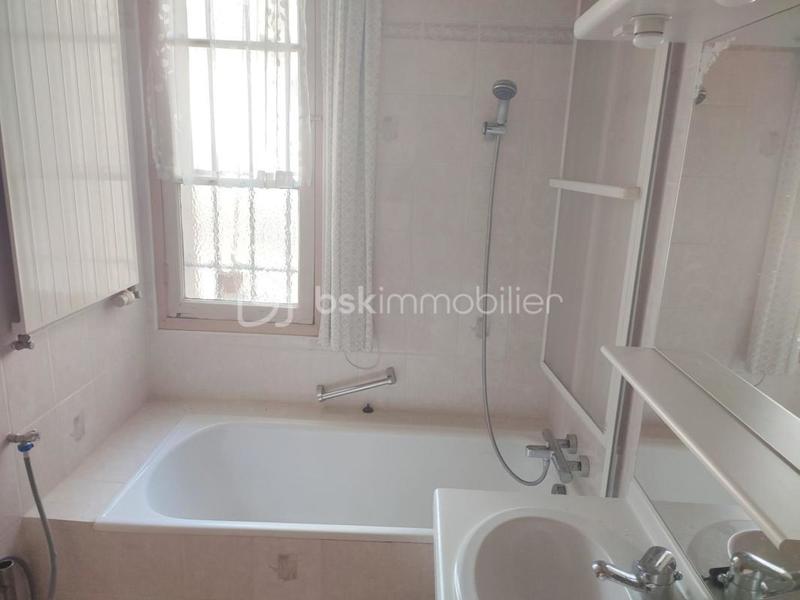 Appartement - 82 m² - 4 pièces