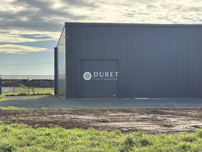 Local d'activités - 100 m²