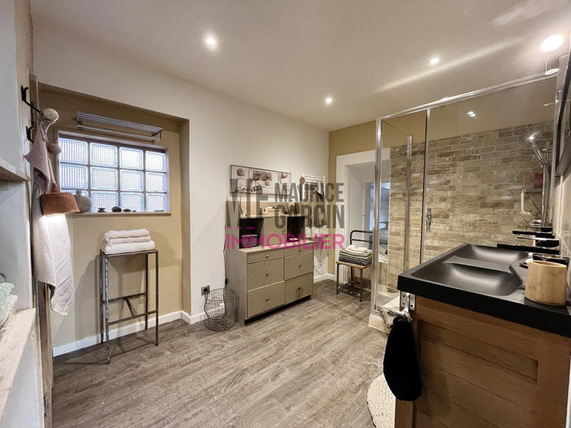 Maison - 140 m² - 4 pièces