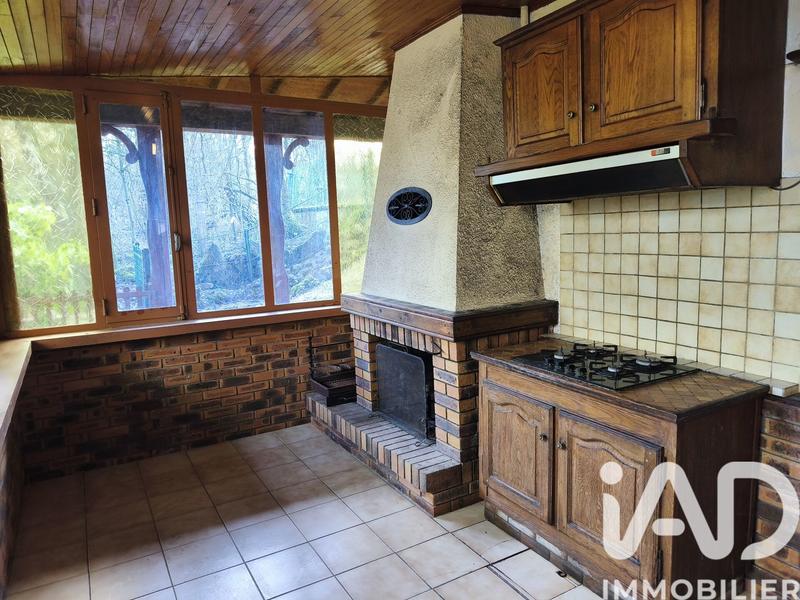 Maison - 233 m² - 7 pièces