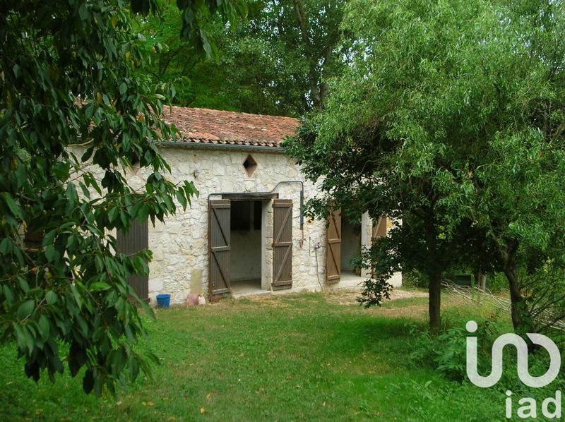 Maison - 300 m² - 15 pièces