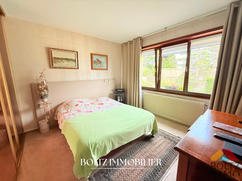 Villa - 199 m² - 8 pièces