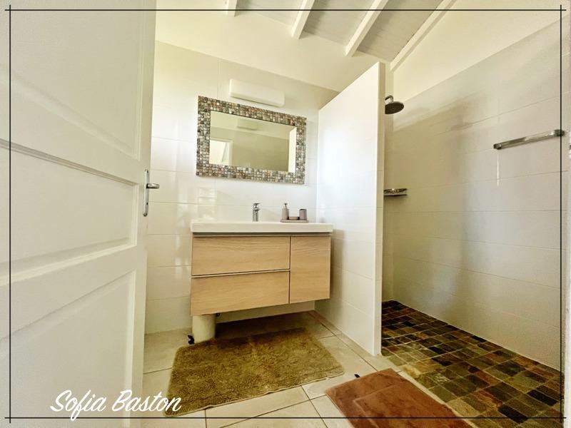 Maison - 231 m² - 7 pièces