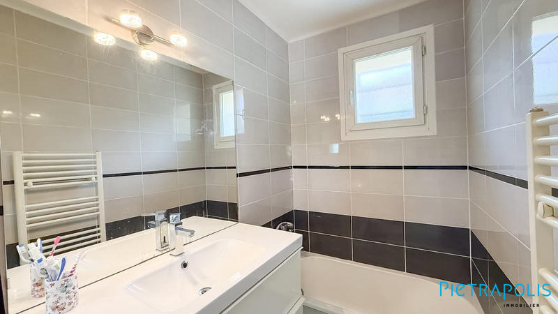 Maison - 133 m² - 4 pièces