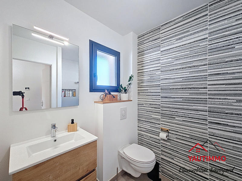 Maison - 104 m² - 5 pièces