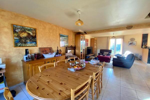 Maison - 105 m² - 6 pièces