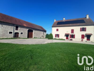 Maison - 265 m² - 9 pièces