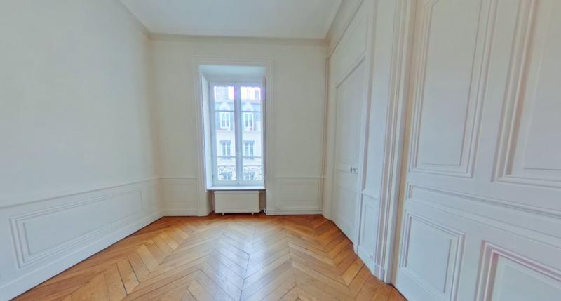 Appartement - 165 m² - 5 pièces