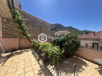 Maison - 104 m² - 4 pièces