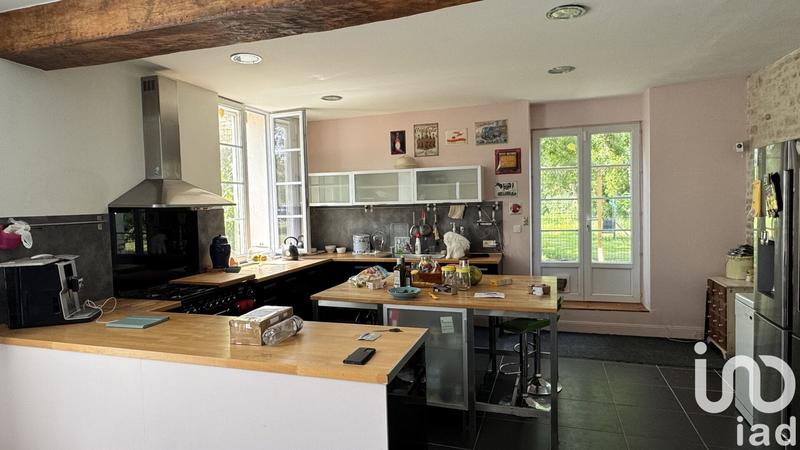 Maison - 590 m² - 20 pièces