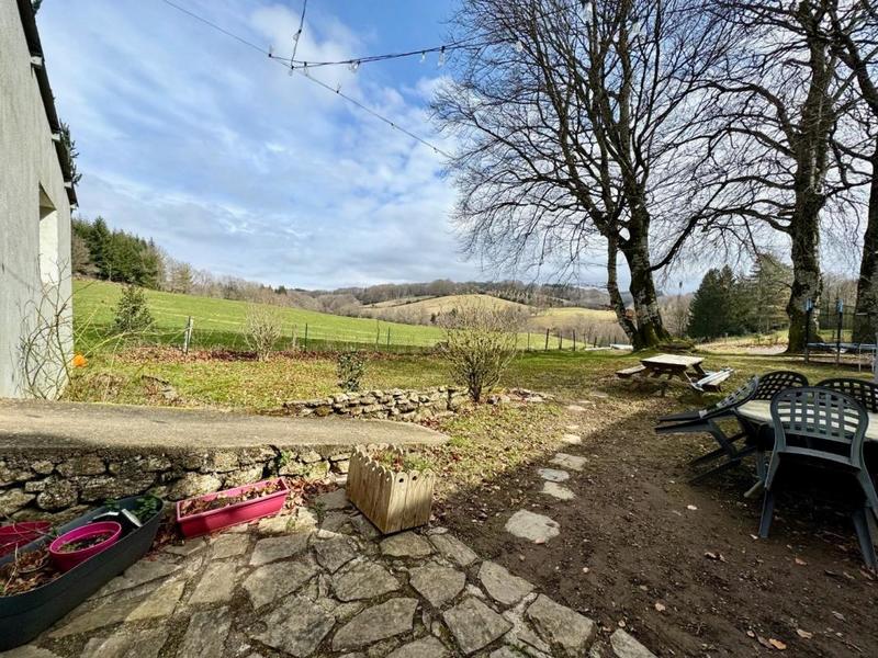 Maison - 400 m² - 15 pièces