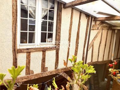 Appartement - 94 m² - 6 pièces