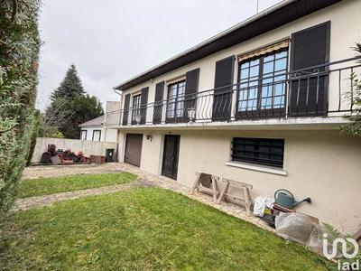 Maison - 144 m² - 5 pièces