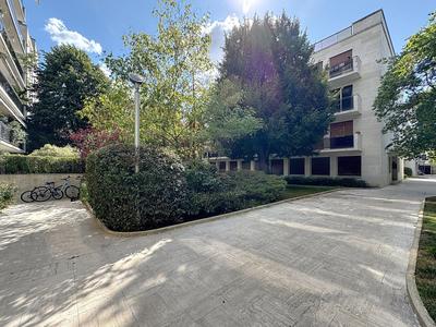 Appartement - 115 m² - 4 pièces