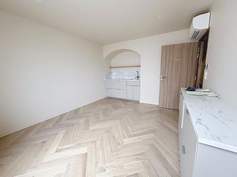 Santé - 121 m² - 6 pièces