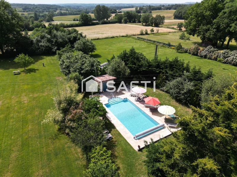 Maison - 185 m² - 6 pièces