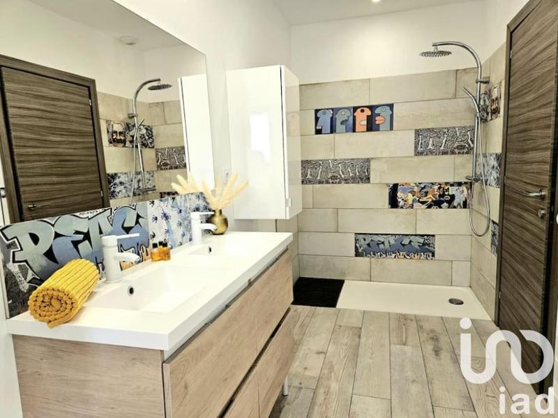 Maison - 336 m² - 8 pièces