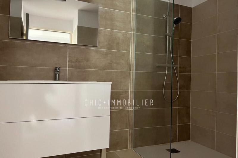 Appartement - 85 m² - 3 pièces