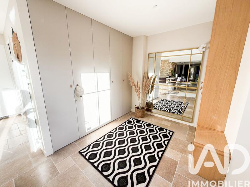 Maison - 182 m² - 6 pièces
