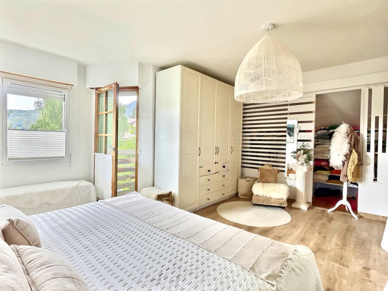 Maison - 180 m² - 6 pièces