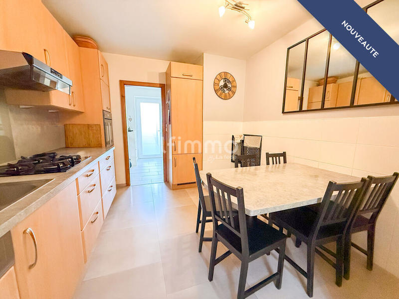 Maison - 175 m² - 8 pièces