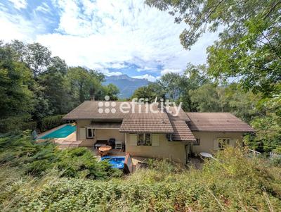 Villa - 290 m² - 5 pièces