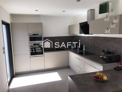 Maison - 154 m² - 5 pièces