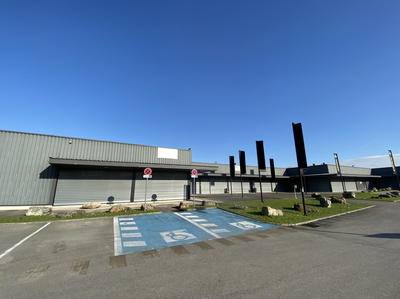 Local commercial - 710 m²