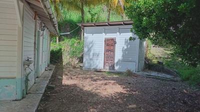 Maison de bois - 1 211 m² - 8 pièces