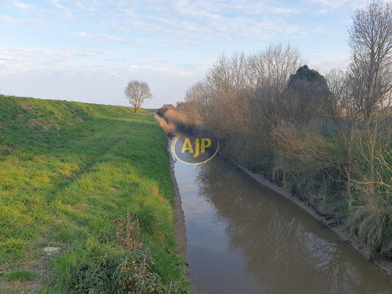 Terrain de loisirs - 6 863 m²