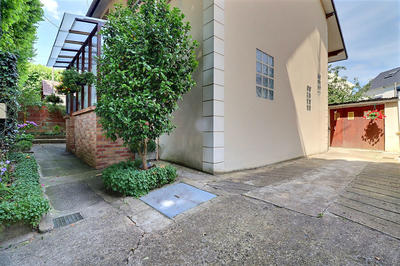 Maison - 102 m² - 6 pièces