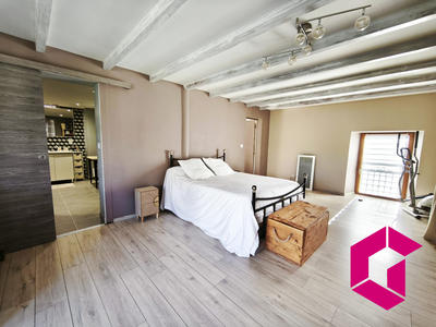 Maison - 179 m² - 5 pièces