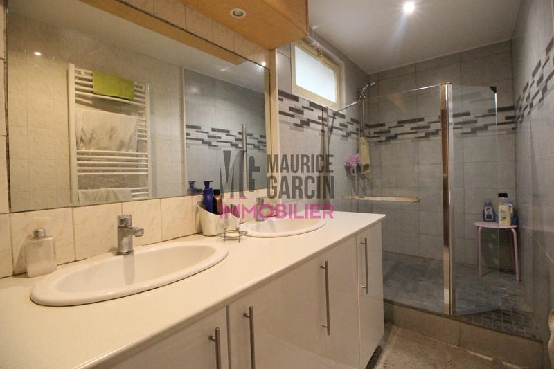 Maison - 151 m² - 6 pièces