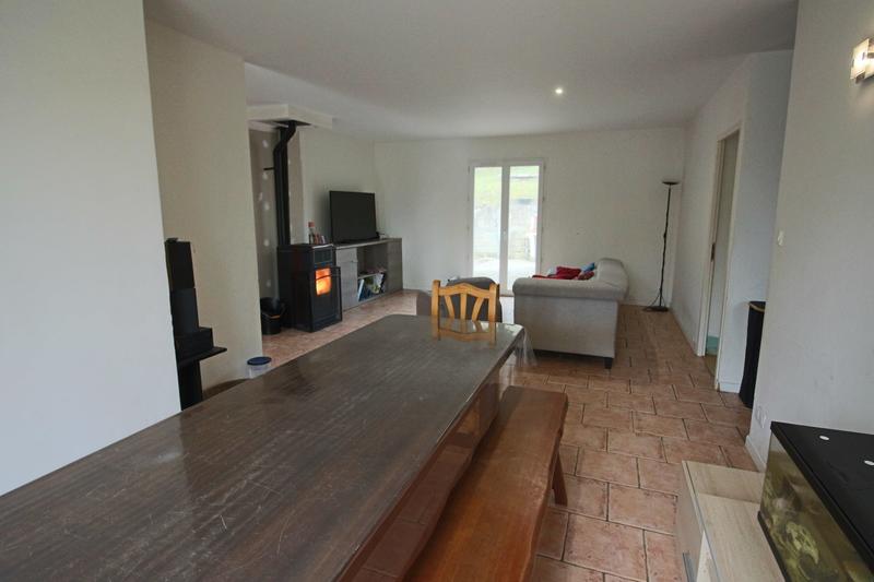 Maison - 121 m² - 7 pièces