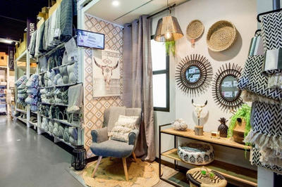 Fonds de commerce - Local commercial - 550 m²