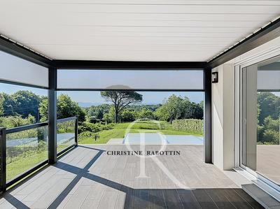 Villa - 143 m² - 4 pièces