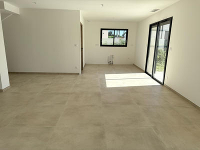 Maison - 123 m² - 4 pièces