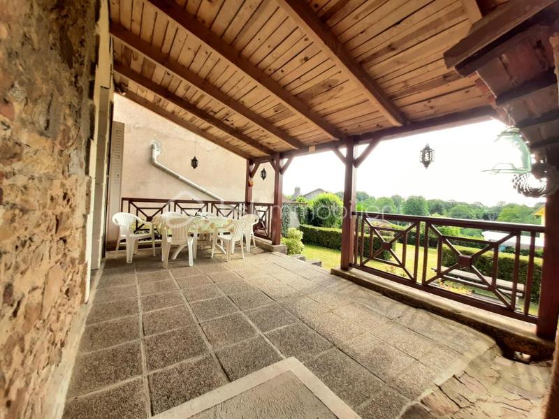 Maison en pierre - 143 m² - 6 pièces