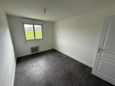 Maison - 94 m² - 5 pièces