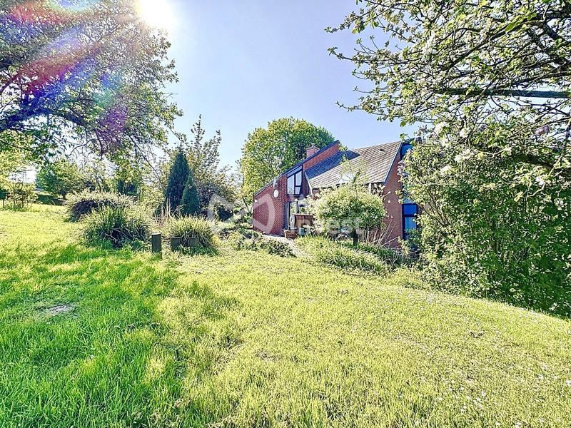 Maison - 230 m² - 16 pièces