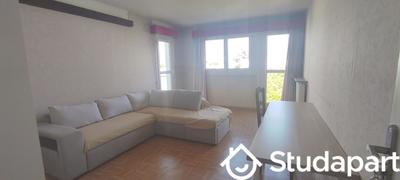 Chambre - 9 m² - 1 pièce