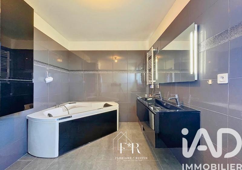 Maison de maîtres - 155 m² - 5 pièces