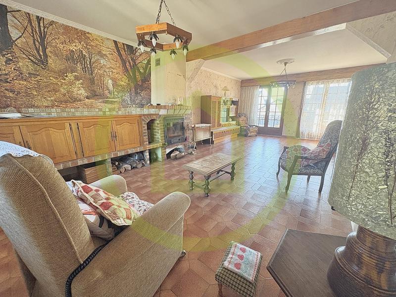 Maison - 162 m² - 8 pièces