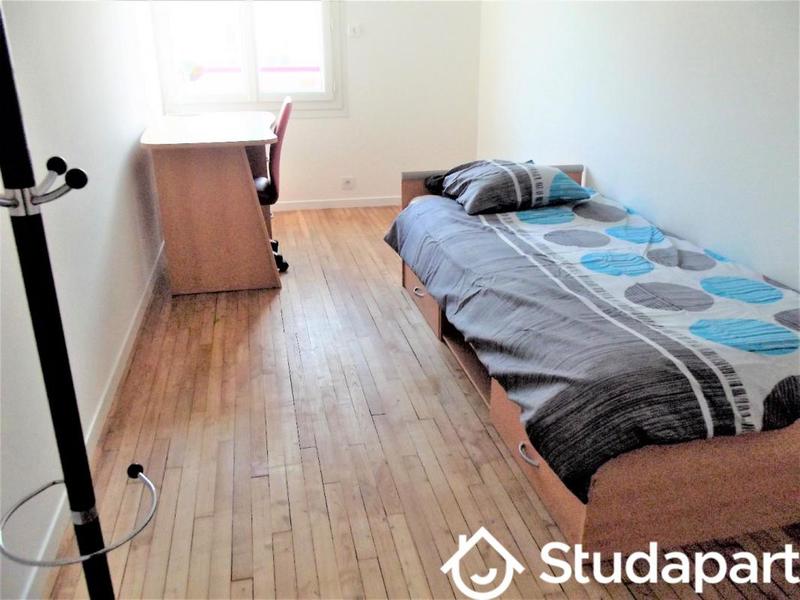 Chambre - 13 m² - 1 pièce